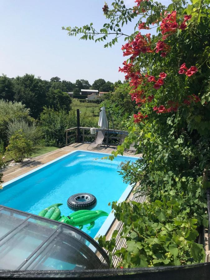 Le Petit Moulin Hotel Pouzauges Buitenkant foto