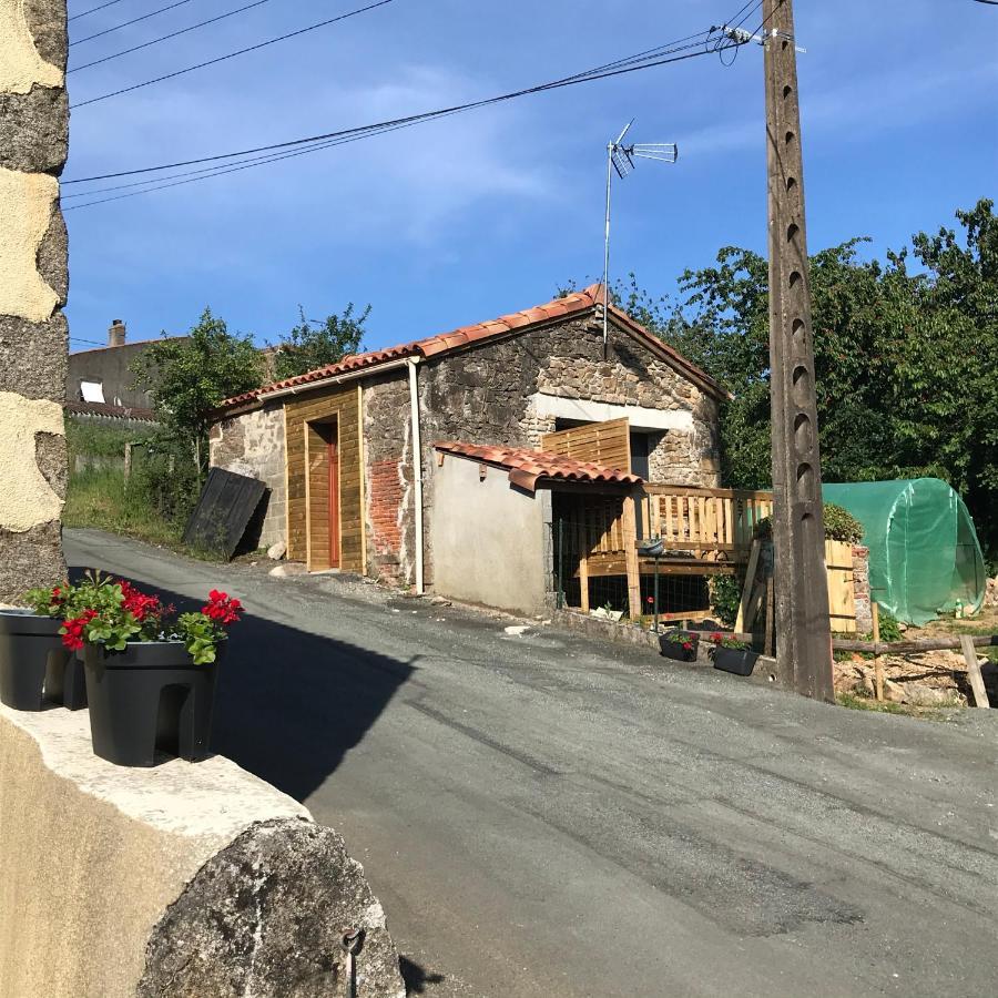 Le Petit Moulin Hotel Pouzauges Buitenkant foto
