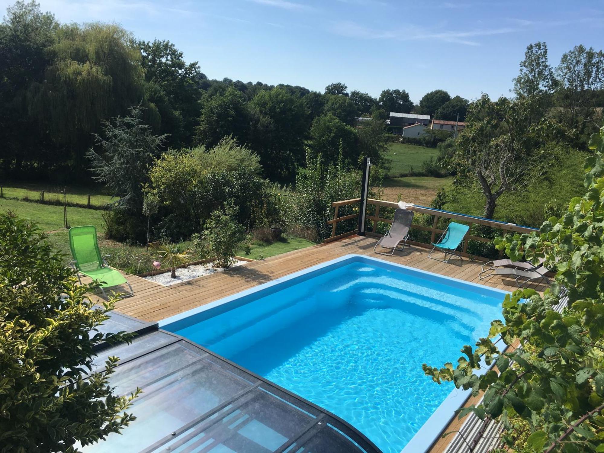 Le Petit Moulin Hotel Pouzauges Buitenkant foto