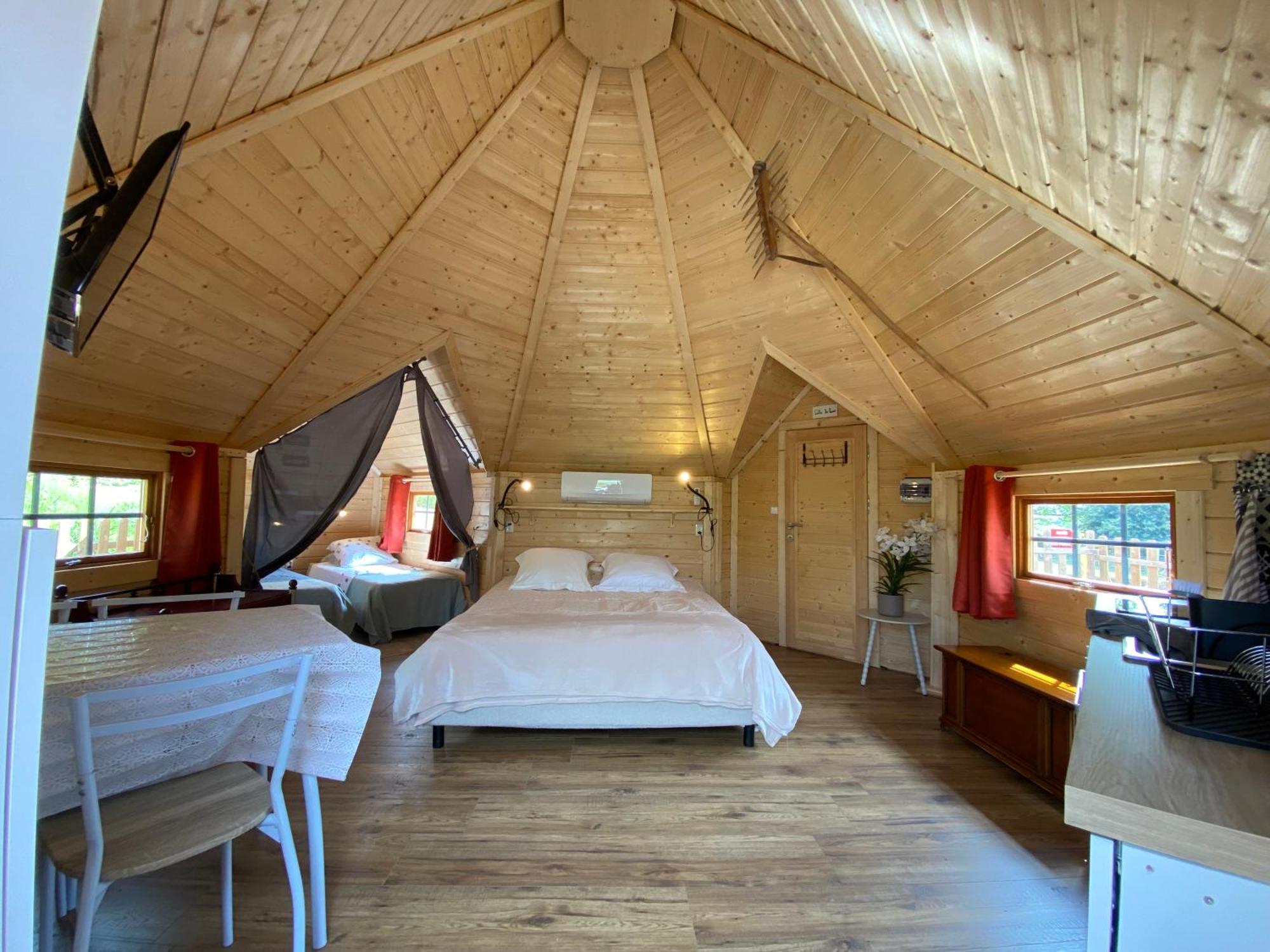 Le Petit Moulin Hotel Pouzauges Buitenkant foto